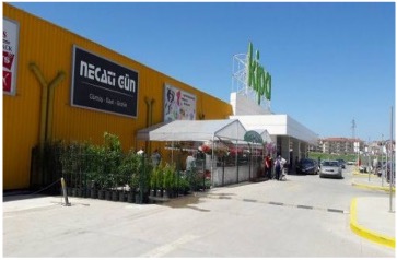 Tesco-KIPA Shopping Center